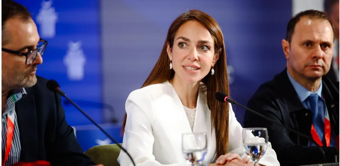 43 μέτρα ύψους 7 δις ευρώ για το στεγαστικό πρόβλημα