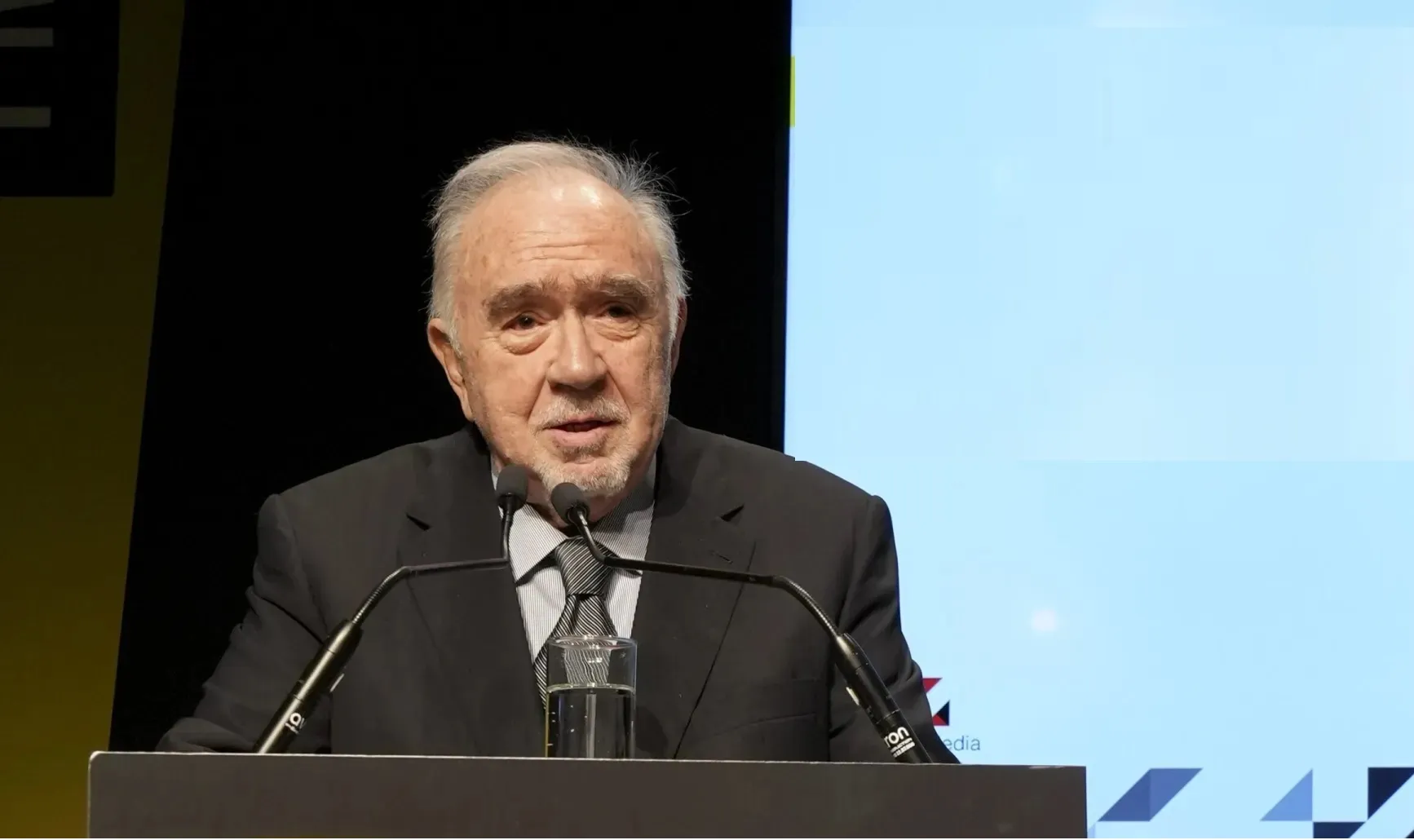 Intracom: Κερδοφορία και είσοδος στις ασφαλίσεις το 2025