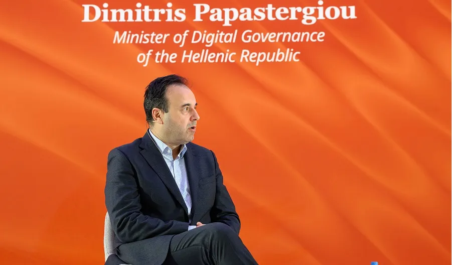 Έξυπνες πόλεις με συνεργασία πολιτείας και δήμων