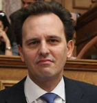 Τ’ ακριβά κορίτσια του Δημητράκη*