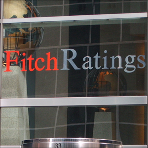Fitch: Οι δημοσιονομικές εξελίξεις θα καθορίσουν την πορεία των τραπεζών