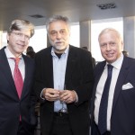 Από αριστερά: Ο Πρόεδρος της ΕΑΕΕ, κ. Α. Σαρρηγεωργίου, ο κ. Δ. Χατζησωκράτης, Μέλος της Εκτ. Επιτροπής της ΔΗΜΑΡ και ο κ. Ν. Μακρόπουλος, Πρόεδρος της Επιτρ. Διεθνών & Δημοσίων Σχέσεων της ΕΑΕΕ