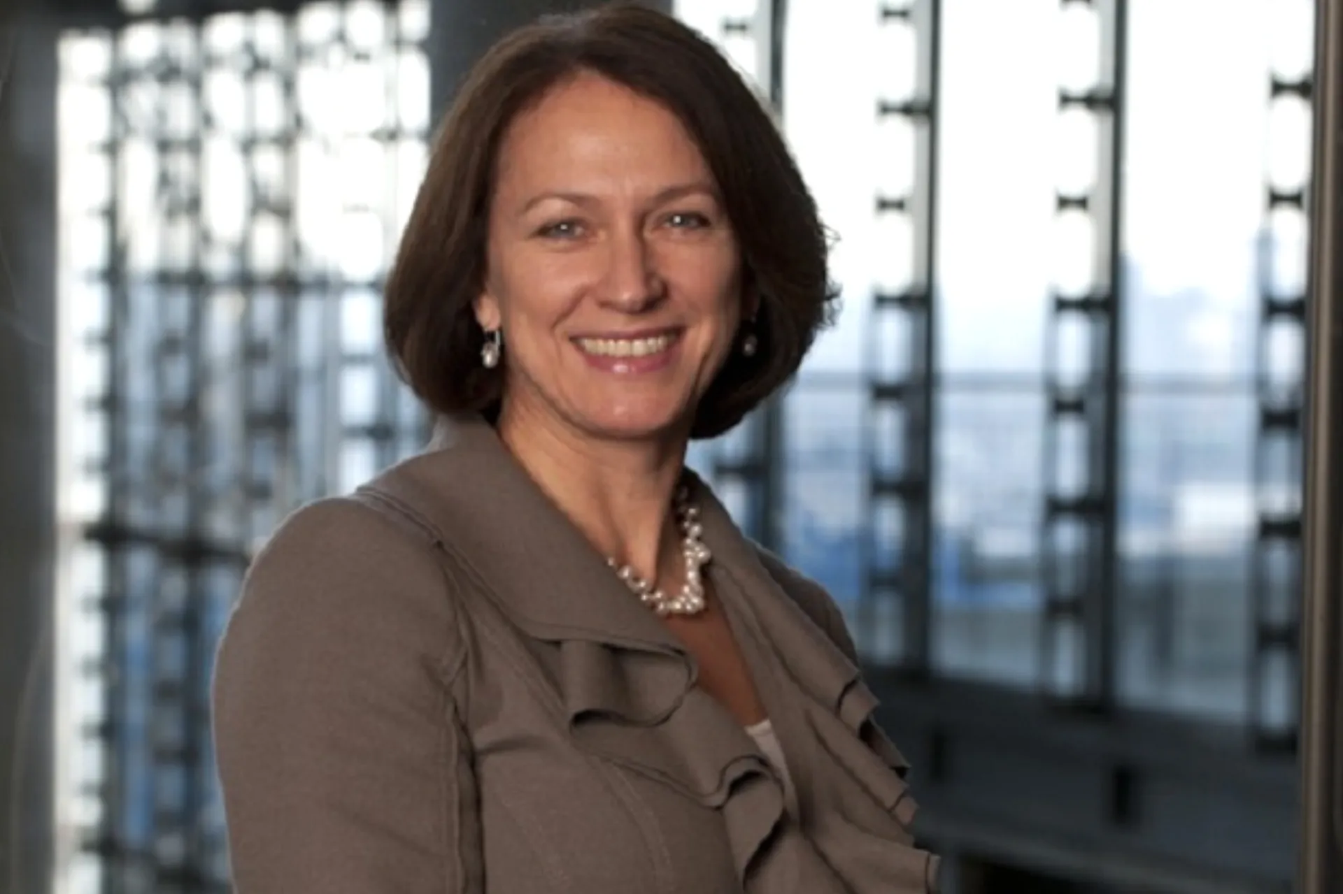 Inga Beale: Μιλάει για την Καινούργια της Θέση ως CEO των Lloyd’s