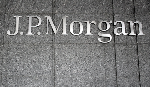 Προτίμηση JPMorgan σε Πειραιώς και Alpha