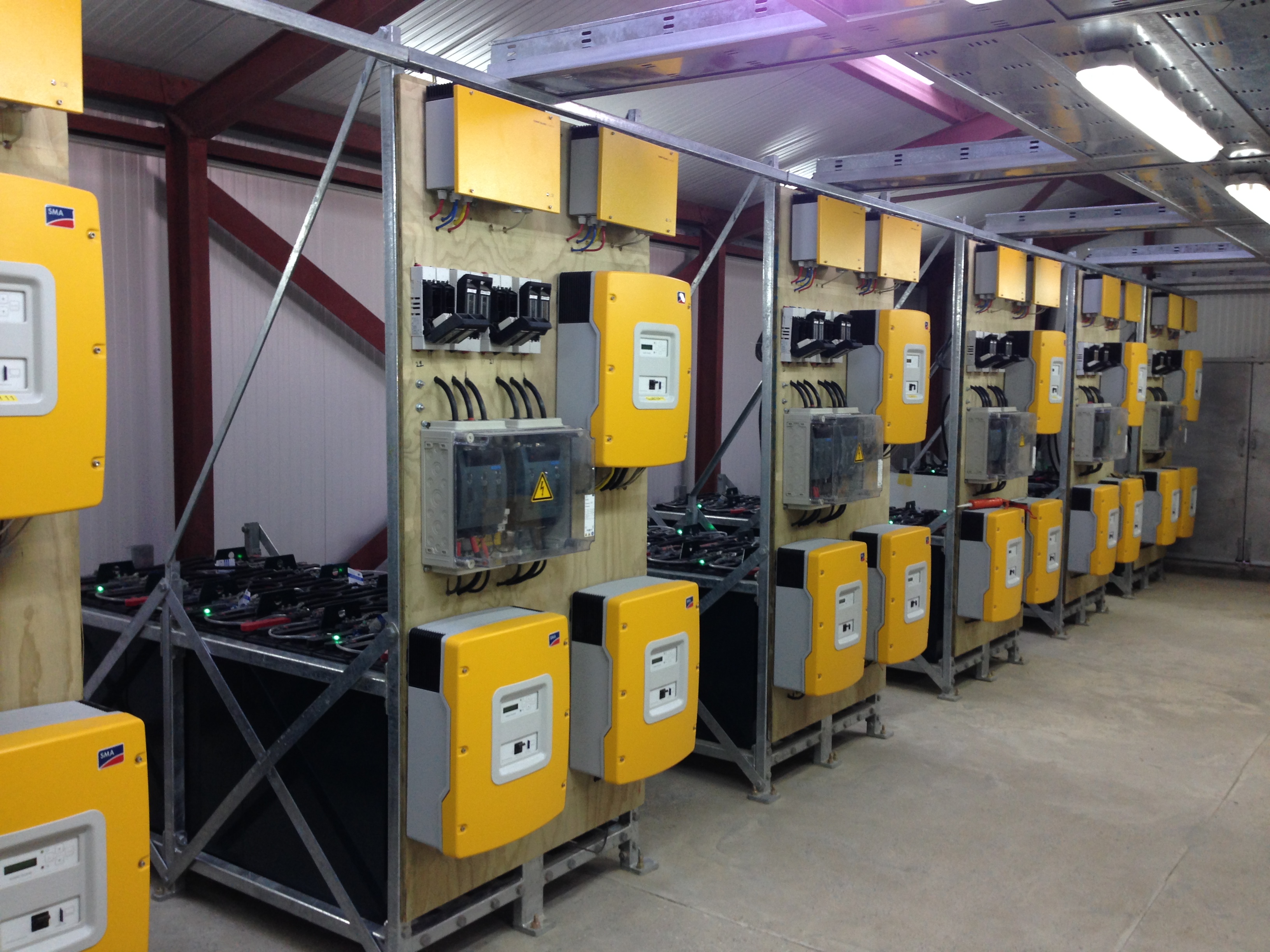 Φωτοβολταϊκό σύστημα αυτόνομου δικτύου τροφοδοτεί με ρεύμα 2.500 νοικοκυριά και επαγγελματικά κτίρια στο Αφγανιστάν