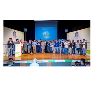 Σε επενδυτές παρουσίασαν τις ιδέες τους οι 10 ομάδες του COSMOTE StartUp