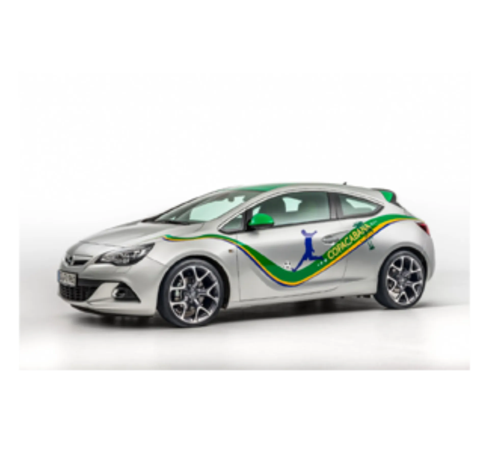 Αποκλειστικό Opel Astra Copacabana Για Λάτρεις του Ποδοσφαίρου