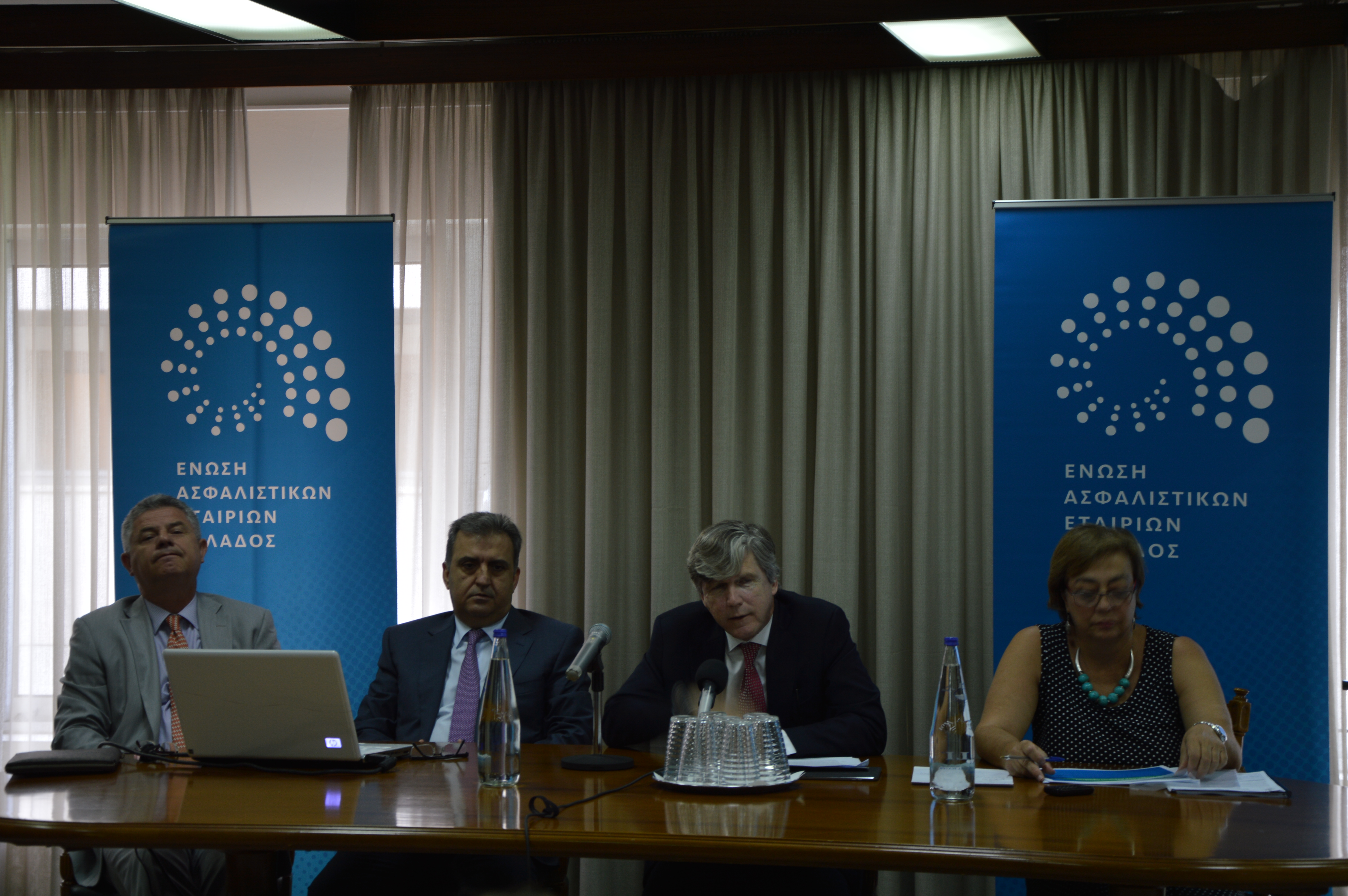 Η ΕΑΕΕ Δίνει Διευκρινίσεις Σχετικά με τις Αλλαγές στην Υποχρεωτική Ασφάλιση Αυτοκινήτου