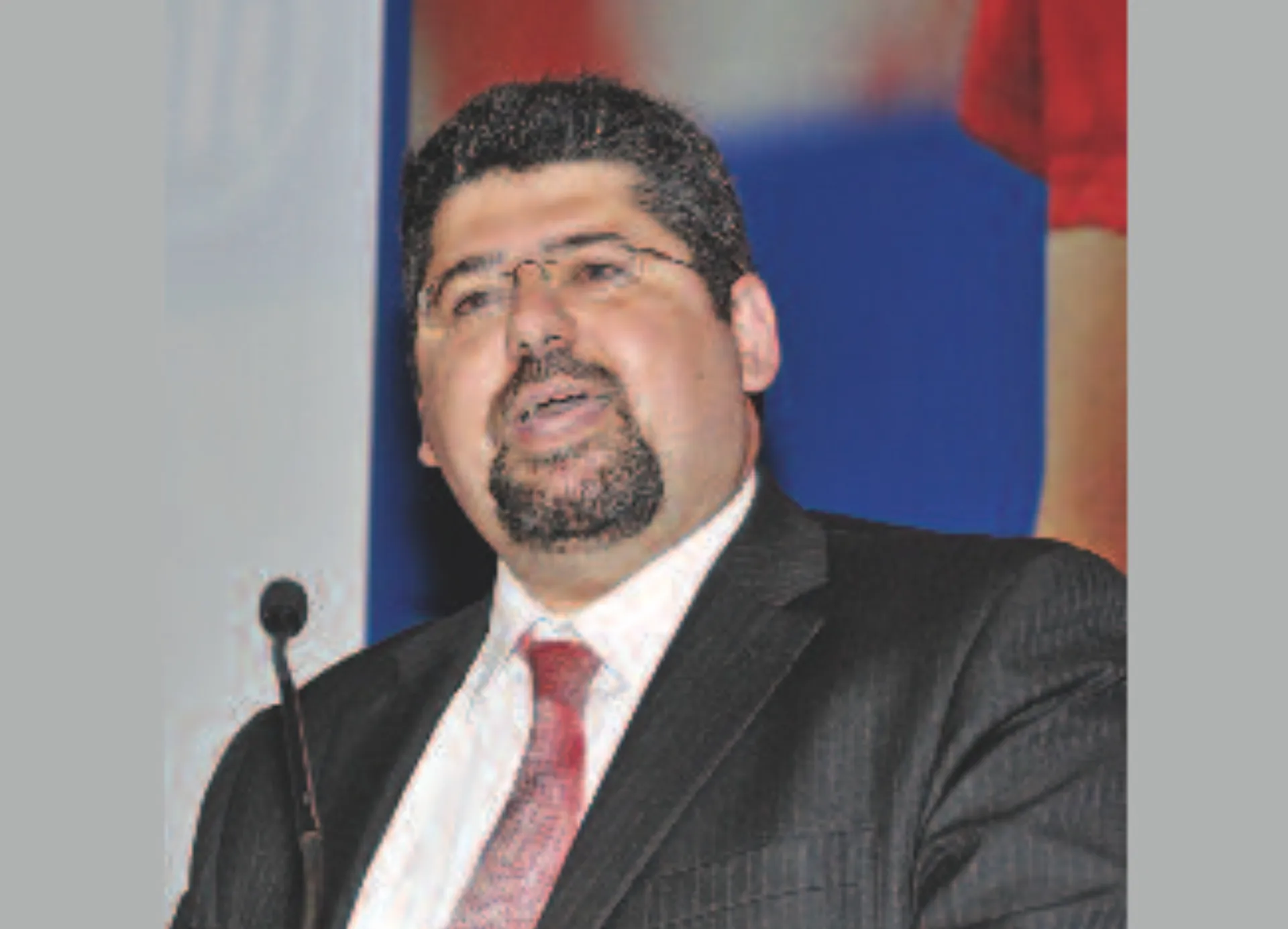 Και ο Χαράλαμπος Φραντζεσκάκης στην Εθνική Ασφαλιστική.