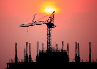 Υποδομές ή Αποταμίευση; Ιδού η απορία