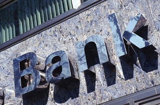 Τι λένε οι προγραμματικές για τις τράπεζες