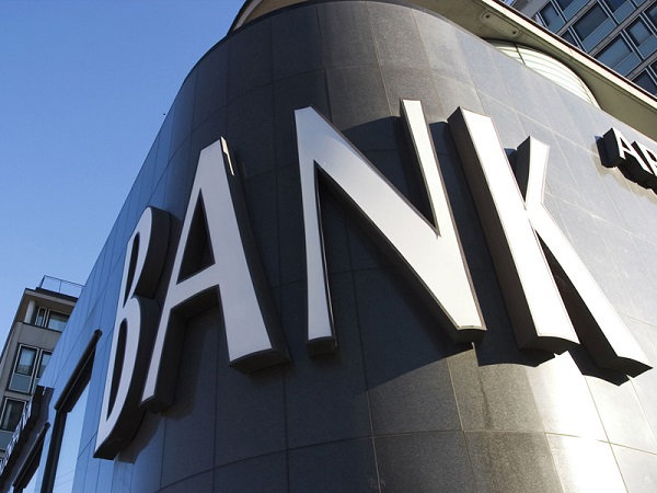 “Συμφωνία τώρα” ζητούν οι τράπεζες