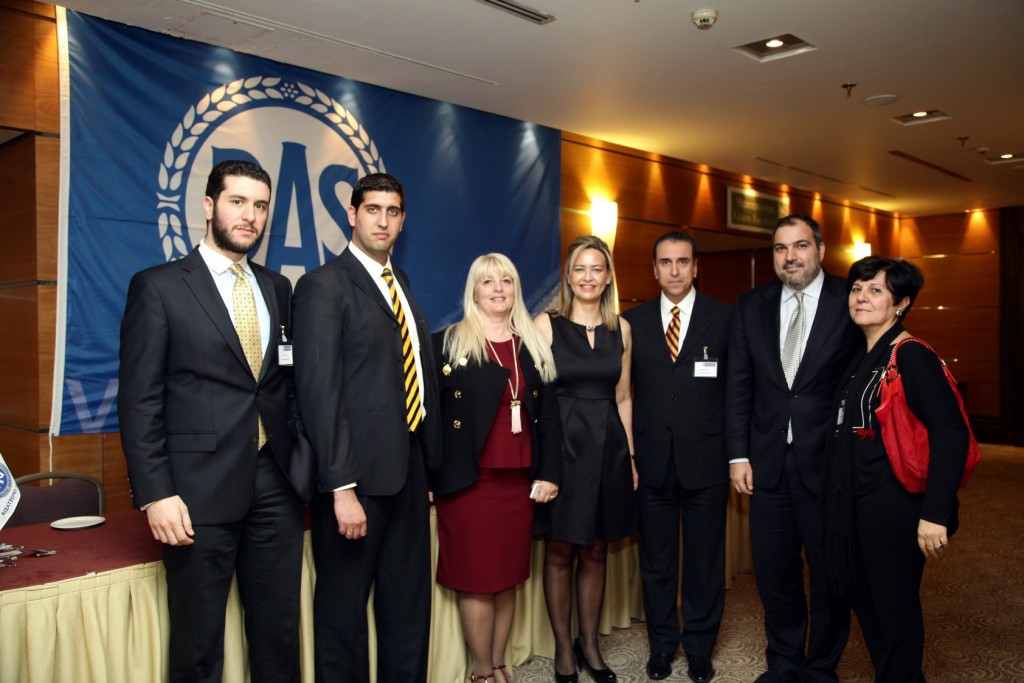 Ομάδα του συνεργάτη κ. Δημήτρη Γιαννουδάκου , κ. Ν. Σταυρογιάννη