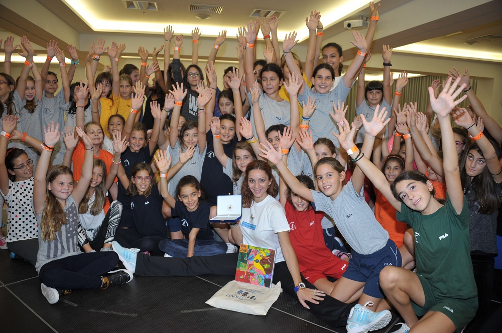 Οι μαθητές 5 ηπείρων «ζωγραφίζουν» τους Ολυμπιακούς Κύκλους