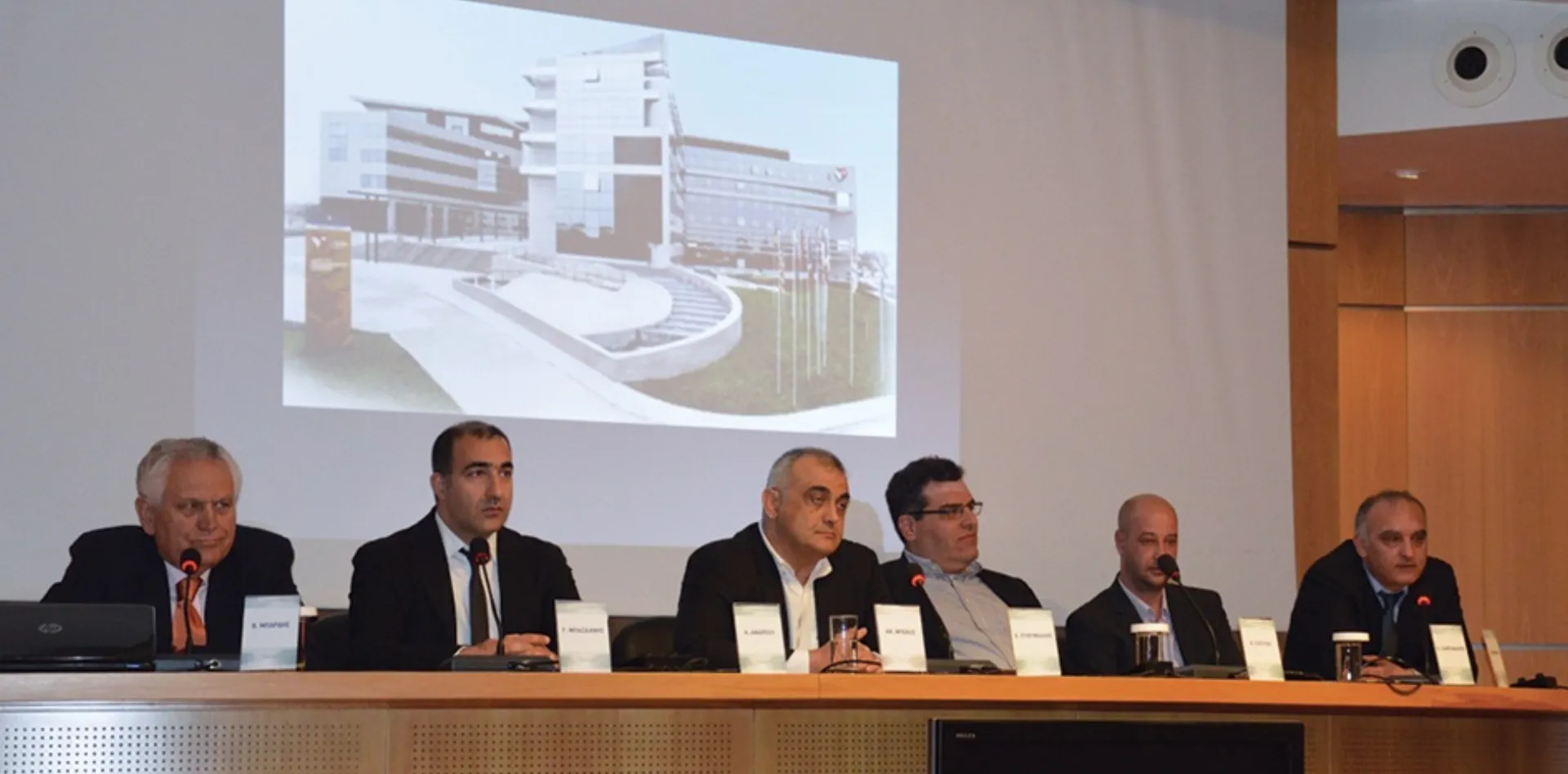 Ιατρικό Διαβαλκανικό Θεσσαλονίκης: Επενδύει στη ρομποτική χειρουργική