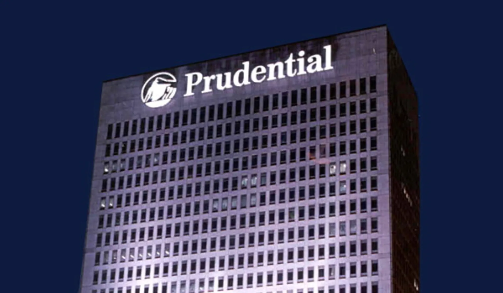 “Καμπανάκι” από την Prudential για τα χαμηλά επιτόκια