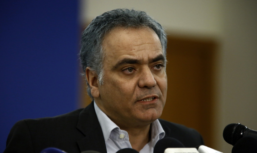 Σκουρλέτης: Καμία μείωση σε επικουρικές και βασικές συντάξεις