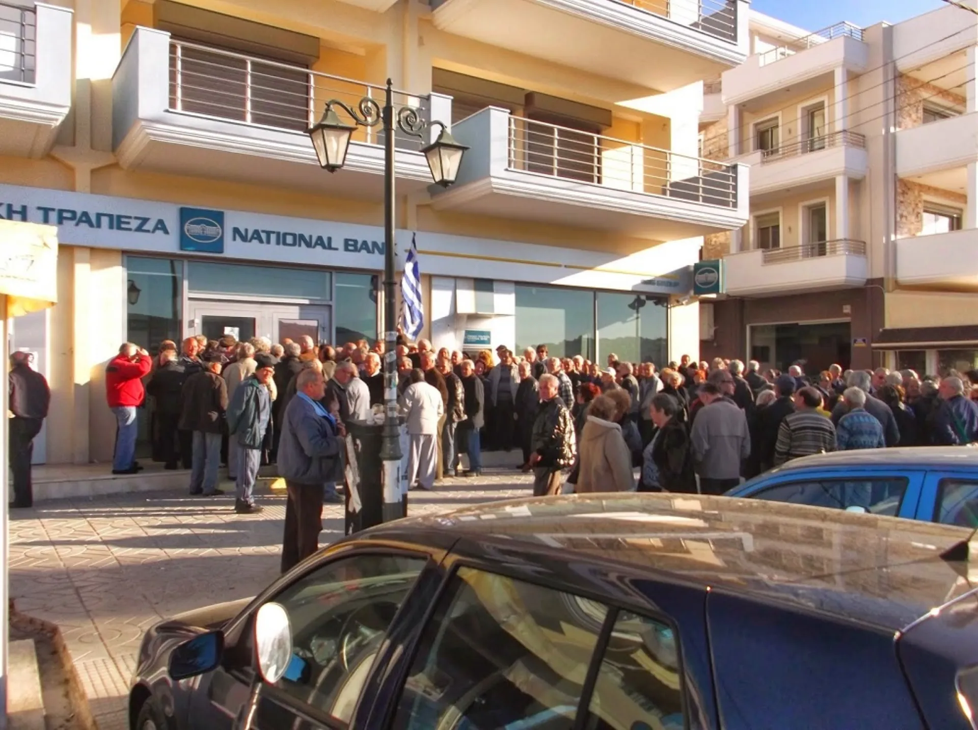 Πότε θα πληρωθούν οι συντάξεις του Αυγούστου