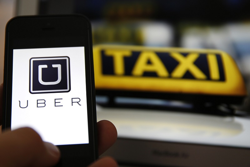 Τραυματίστηκαν σε Uber αλλά δεν μπορούν να πάνε δικαστικά λόγω εφαρμογής