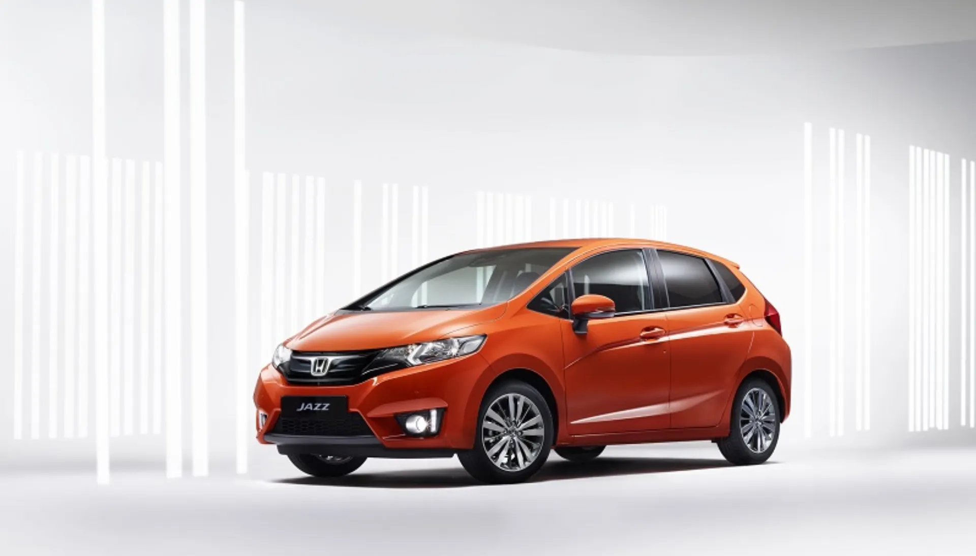 H τρίτη γενιά Honda Jazz επαναπροσδιορίζει την  κατηγορία- Β