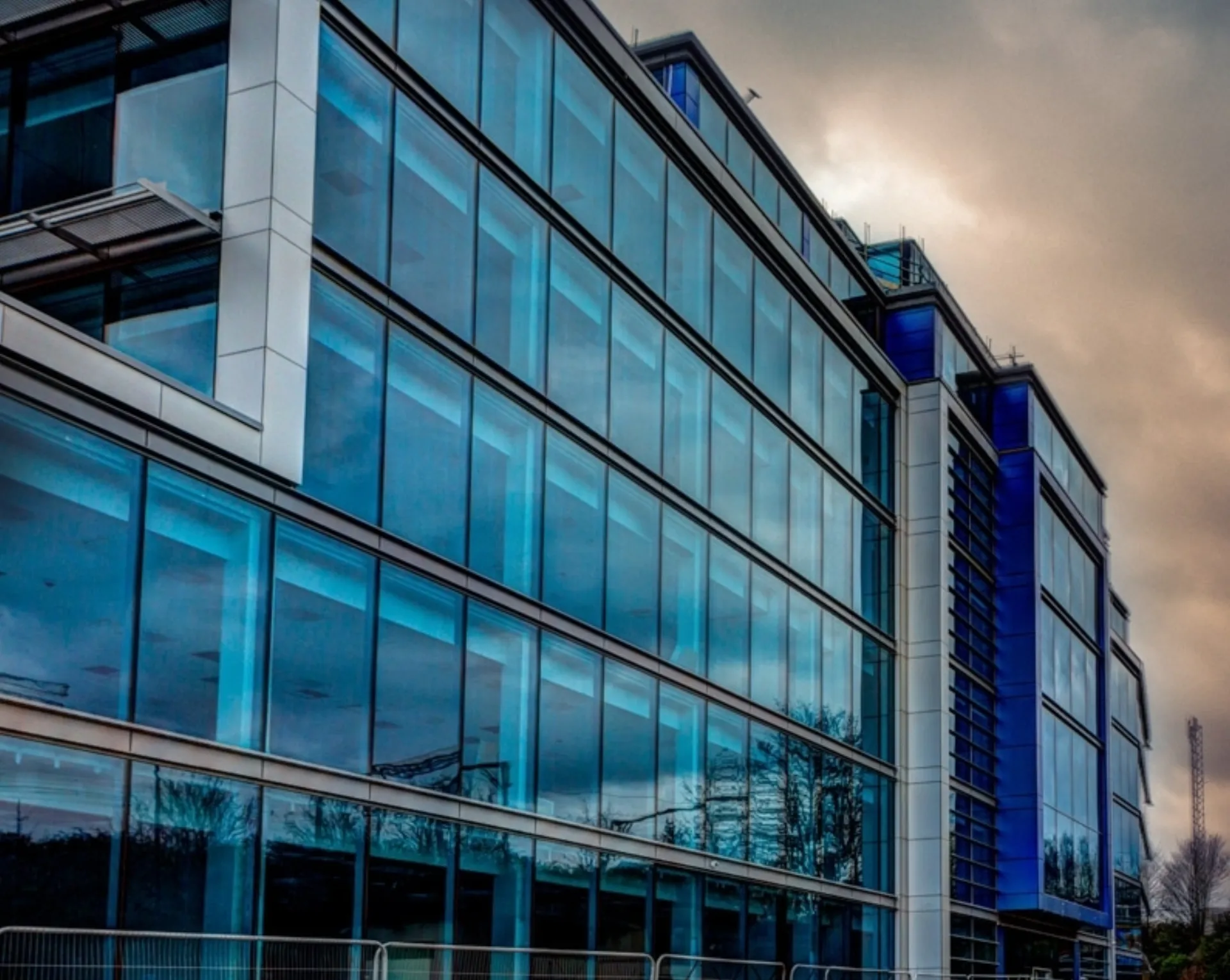 Η βρετανική Amlin διαψεύδει ότι ψάχνει αγοραστή