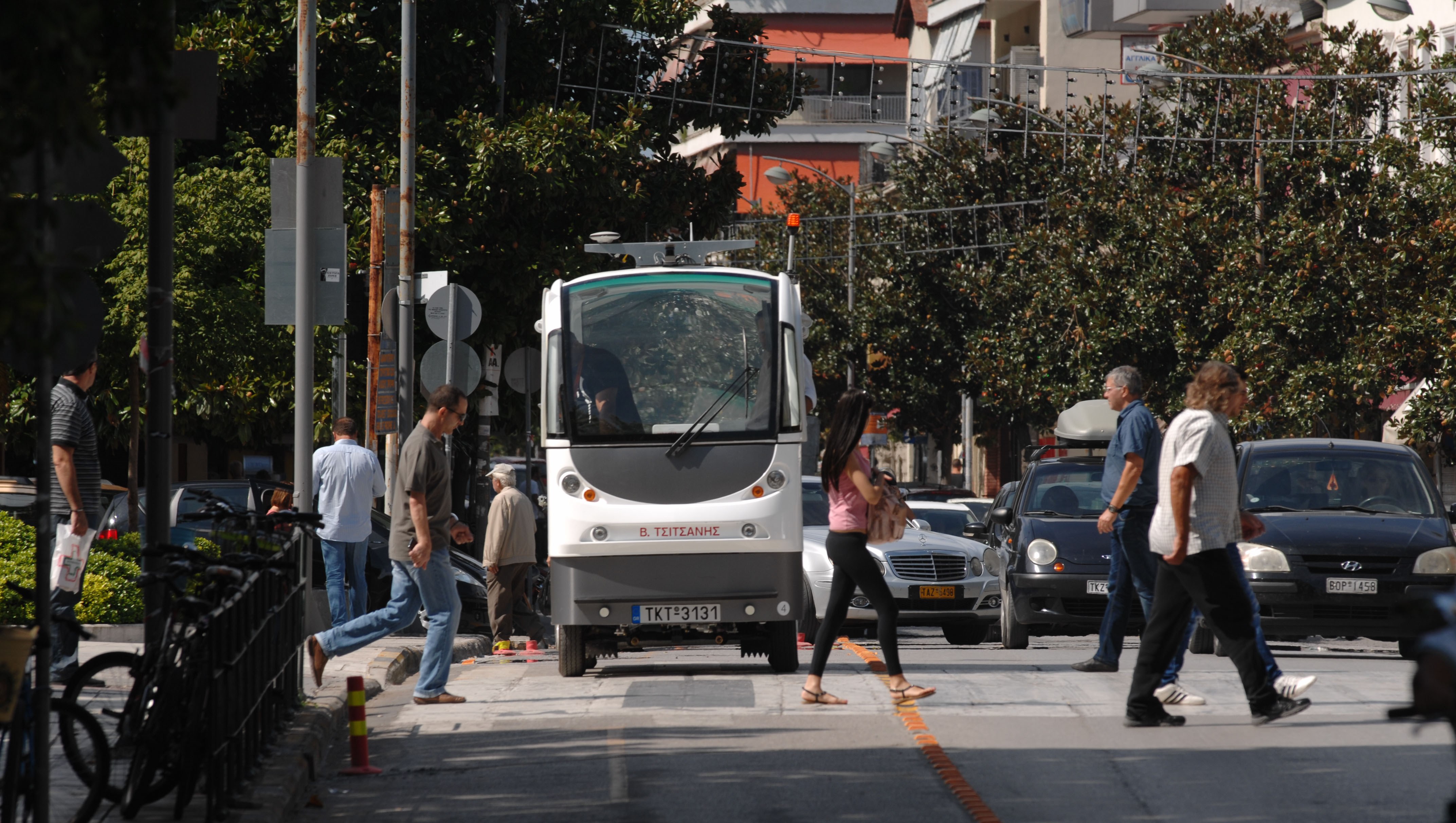 Ασφαλίστηκαν στην Ελλάδα τα πρώτα αυτοκινούμενα οχήματα