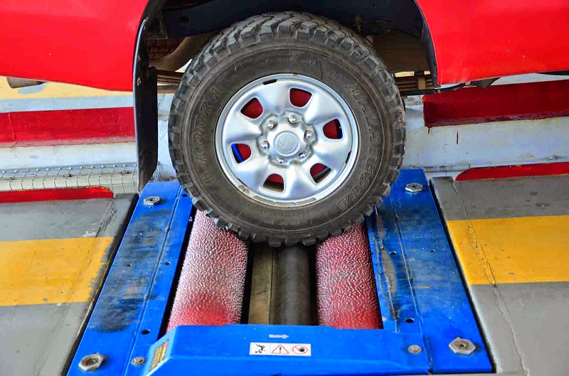 Μέτρο ετήσιων ελέγχων ΚΤΕΟ για παλιά οχήματα εξετάζει το Υπ. Υποδομών