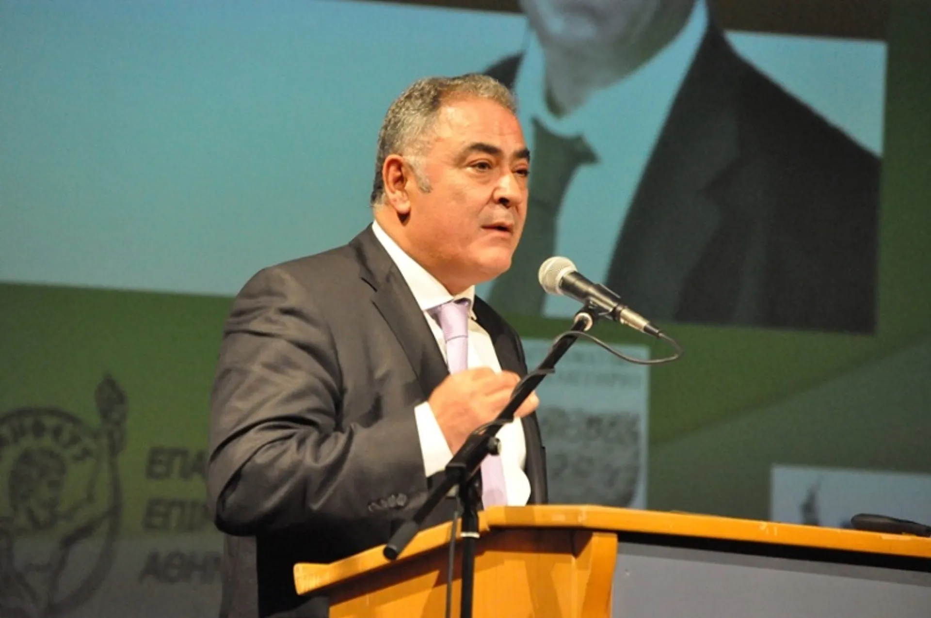 Ι. Χατζηθεοδοσίου: «Προχειρότητα και “εκθέσεις ιδεών” δεν βοηθούν στην αντιμετώπιση της κρίσης»