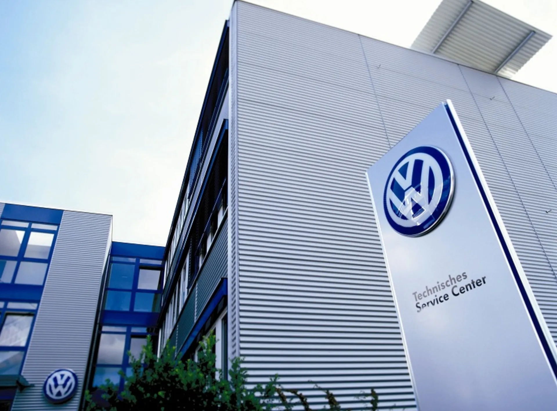 Οι μετοχοι της VW εγκρίνουν αποζημίωση 339 εκατ. δολ. για πρώην στελέχη της