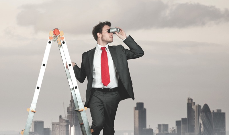 Δες πέρα από το βιογραφικό…