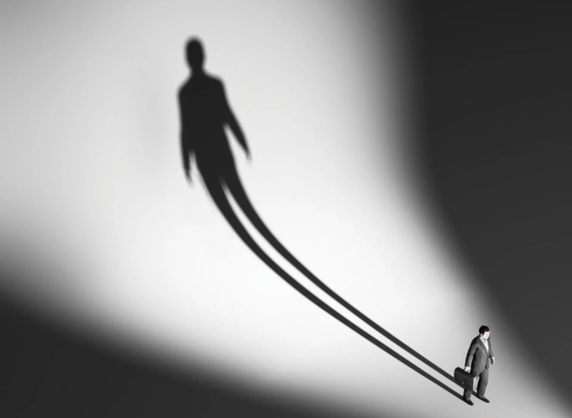 Ξέφυγε από τη σκιά του αφεντικού σου