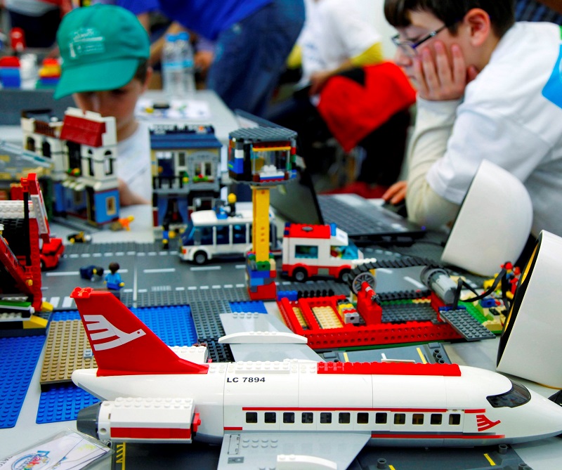 Διαγωνισμοί Εκπαιδευτικής Ρομποτικής από την WRO Hellas με τη στήριξη της COSMOTE