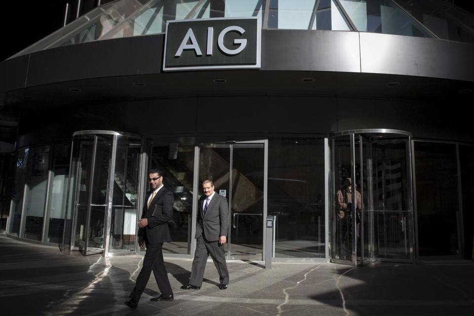 AIG: Πιέσεις για να σπάσει σε 3 εταιρείες