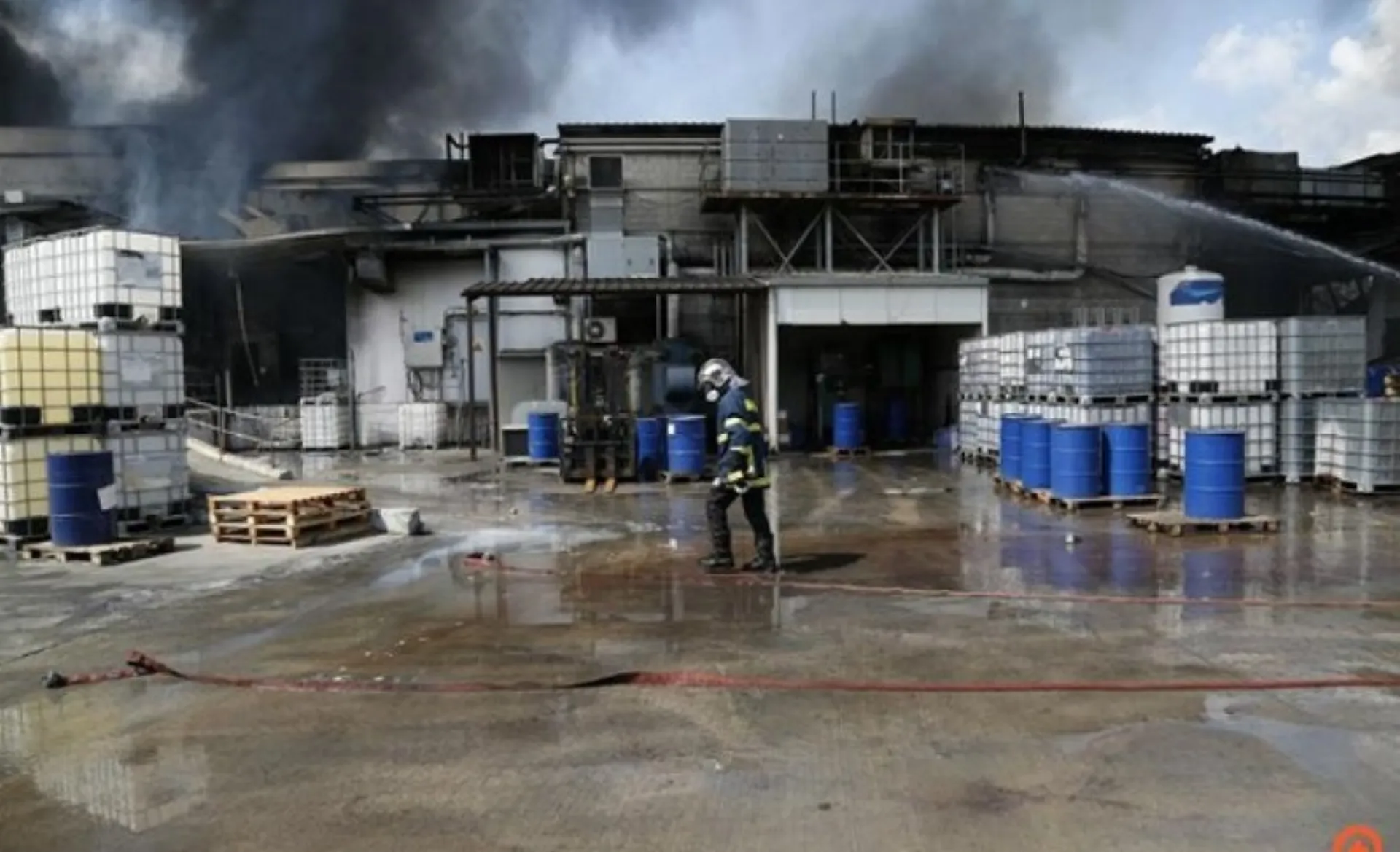 National Insurance immediately responds after fire to the Druckfarben Hellas factory
