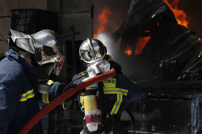 Ασπρόπυργος: Ποιες ασφαλιστικές εταιρείες θα καλύψουν τη φωτιά στην Druckfarben