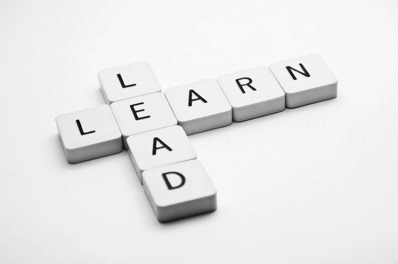 ΕΙΑΣ: Leadership Training for Managers