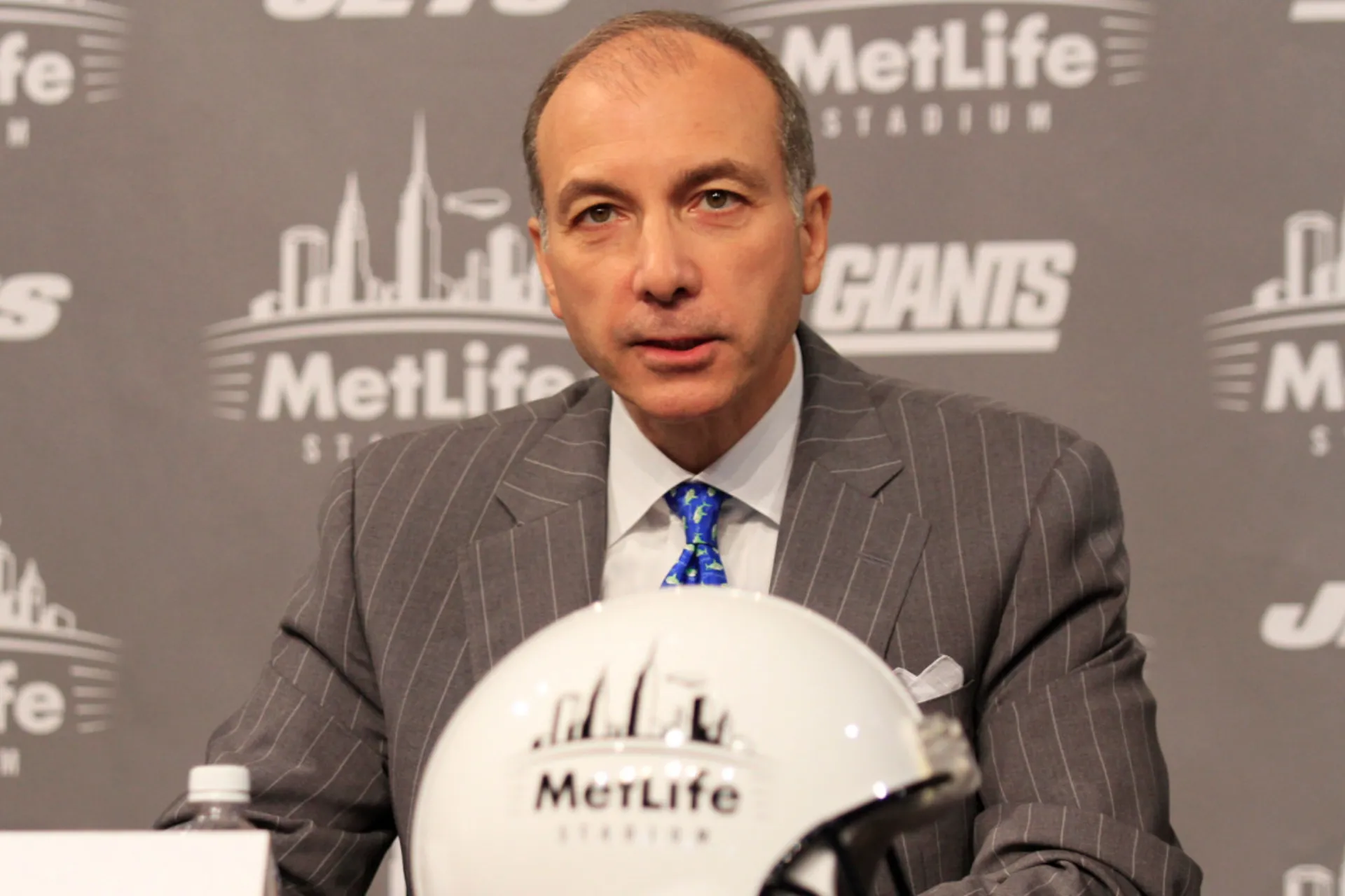 Ο CEO της MetLife Inc επικεντρώνει στις ταμειακές ροές και όχι στα ρητά