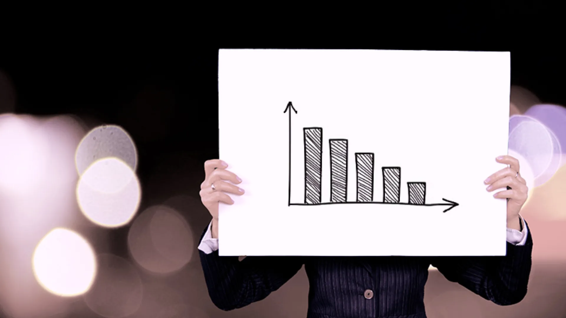 Σχέδιο μείωσης των εισφορών για όσους δηλώνουν 50.000-70.000 ευρώ