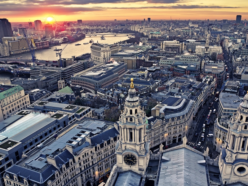 PwC: Ζημίες θα καταγράψουν οι ασφαλιστικές επιχειρήσεις στο Λονδίνο