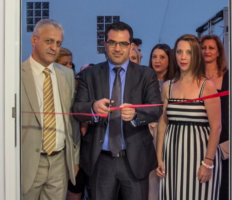 Ο Ηλίας Μάλλιος, διευθυντής Tied Agency της INTERAMERICAN, κάνει «ποδαρικό» με παραστάτες τον συντονιστή Βασίλη Βασιλόπουλο και την unit manager Αγγελική Καρρά, επικεφαλής του νέου Γραφείου.