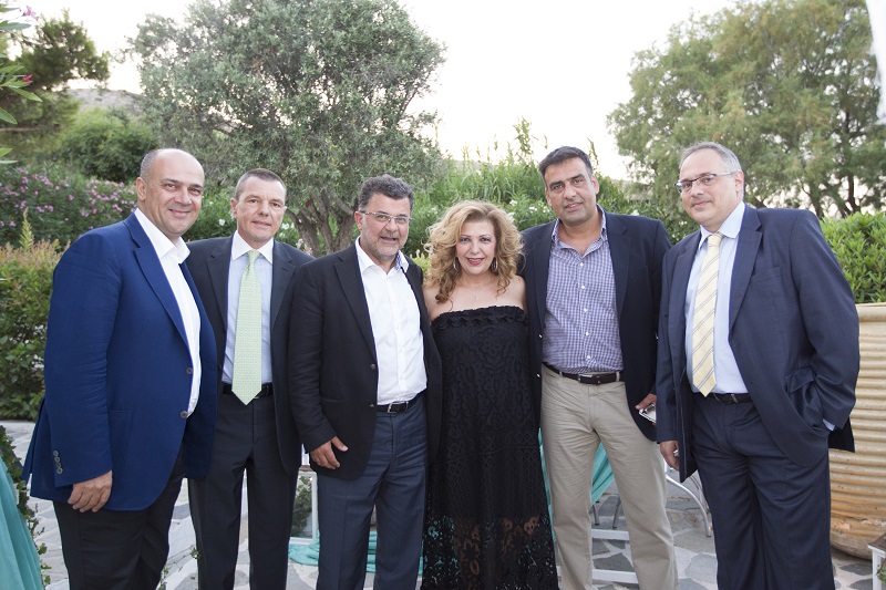 Από αριστερά : Στ . Τσαούσης, Α. Μπεφών, Λ. Πέτροβας, Χ. Ανέστη, Α. Μπάρδας, Θ. Κούνουπας