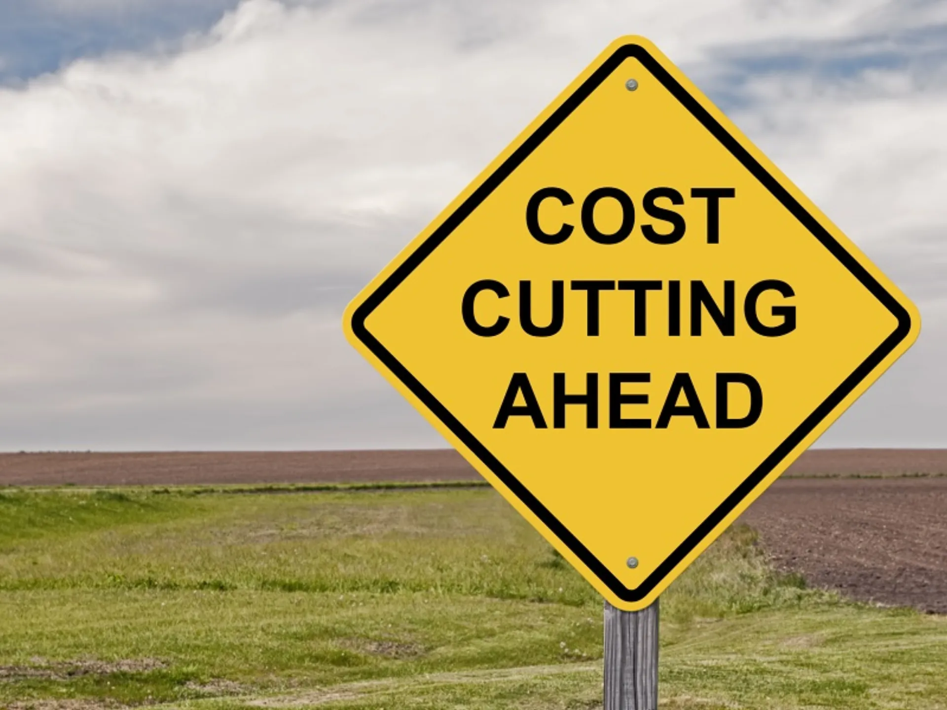 AXA SA: Κόβει δαπάνες 2,4 δις μέχρι το 2020. Σκέψεις για εξαγορές