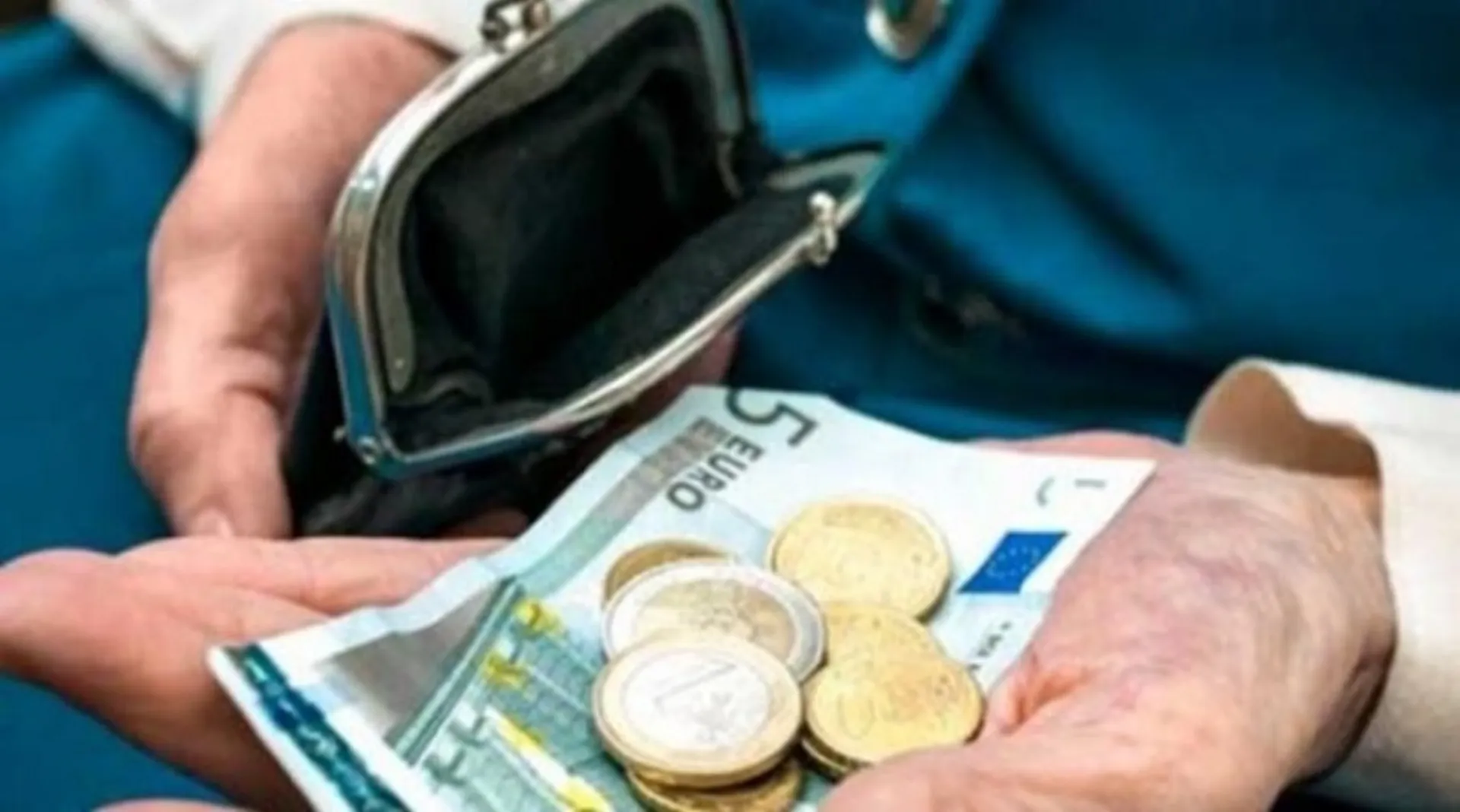 Συντάξεις: Τέσσερις περικοπές σε 6 ημέρες