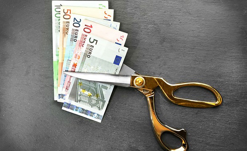 Ο αυτόματος «κόφτης» υπάρχει ήδη στα Ταμεία