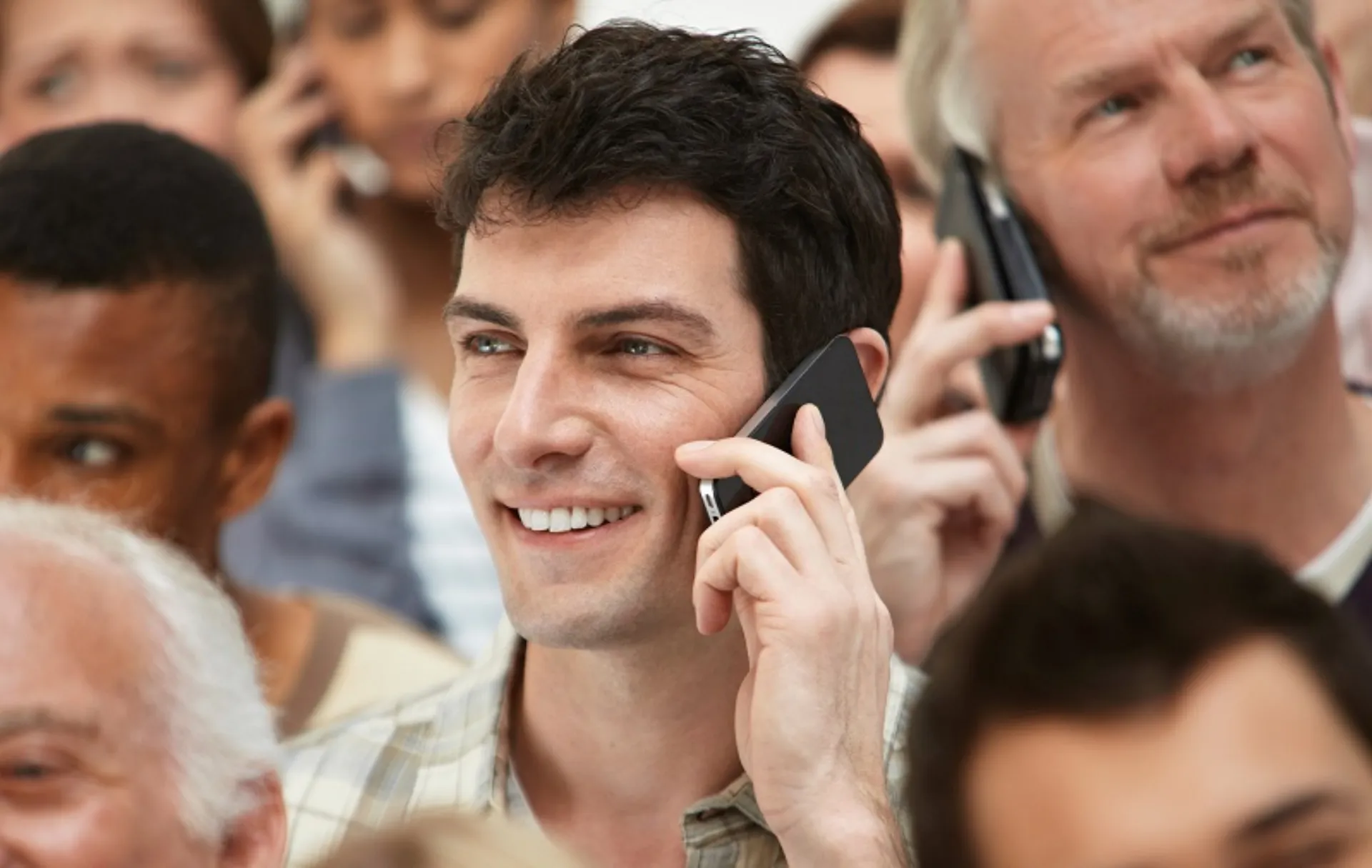 Αντέχουμε λιγότερο από ένα λεπτό χωρίς κινητό;