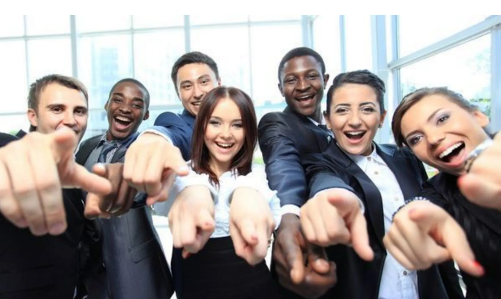 Ποιος λέει ότι η ασφάλιση είναι βαρετή; Όχι πάντως οι millenials