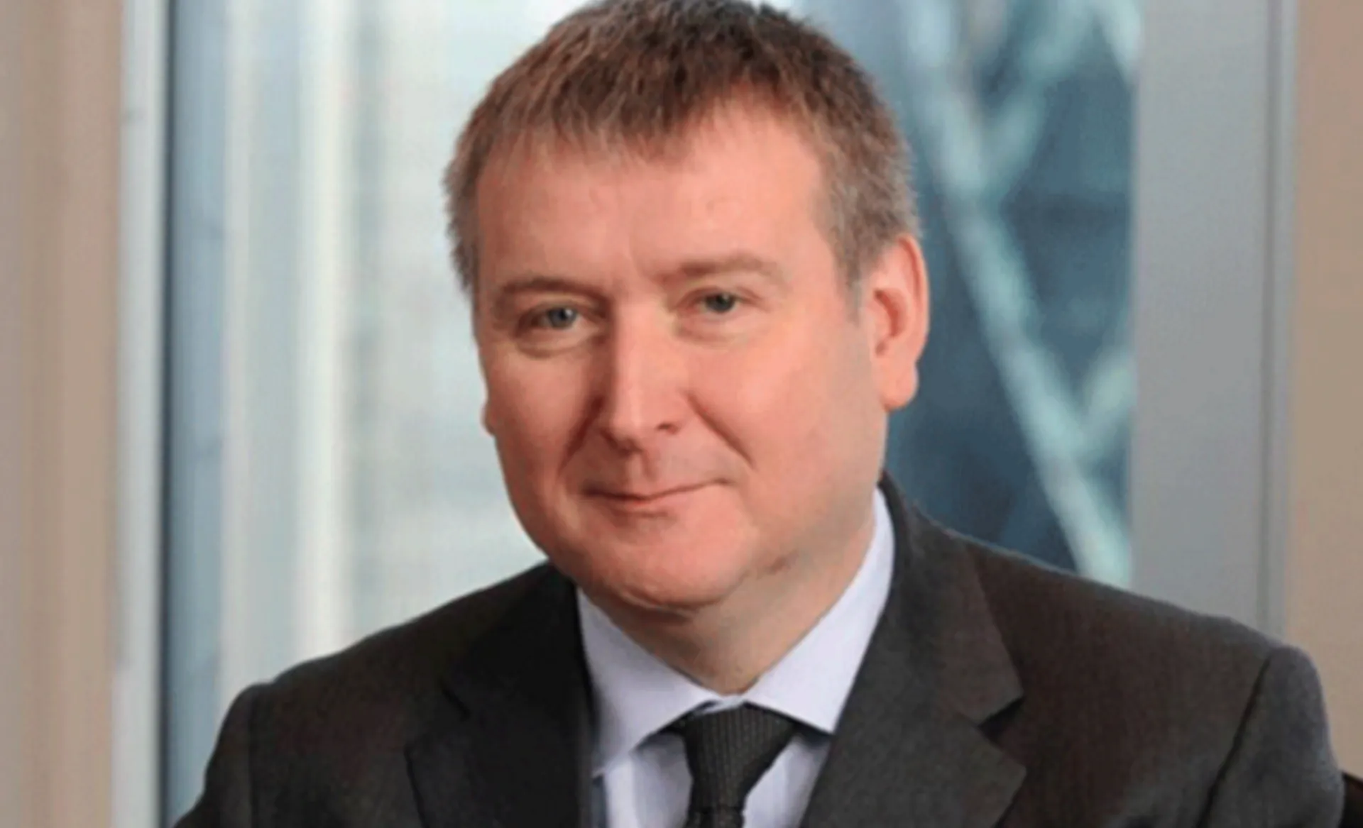 Ο Brendan McCafferty Insurance CEO στην AXA