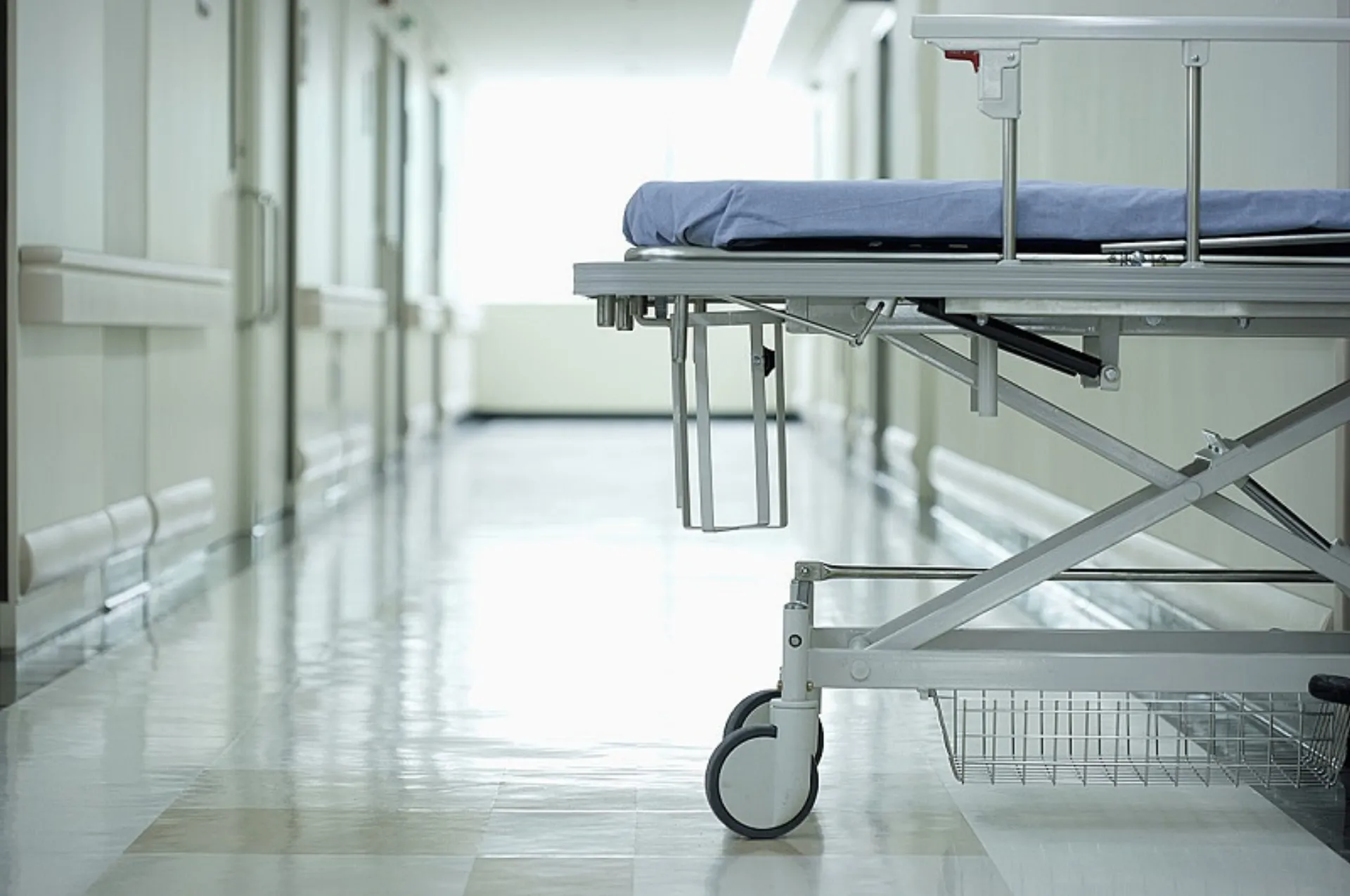 ΠΟΕΔΗΝ: Διοικητής νοσοκομείου λέει σε συμβασιούχους ότι χρωστούν χάρη σε Πολάκη-Ξανθό