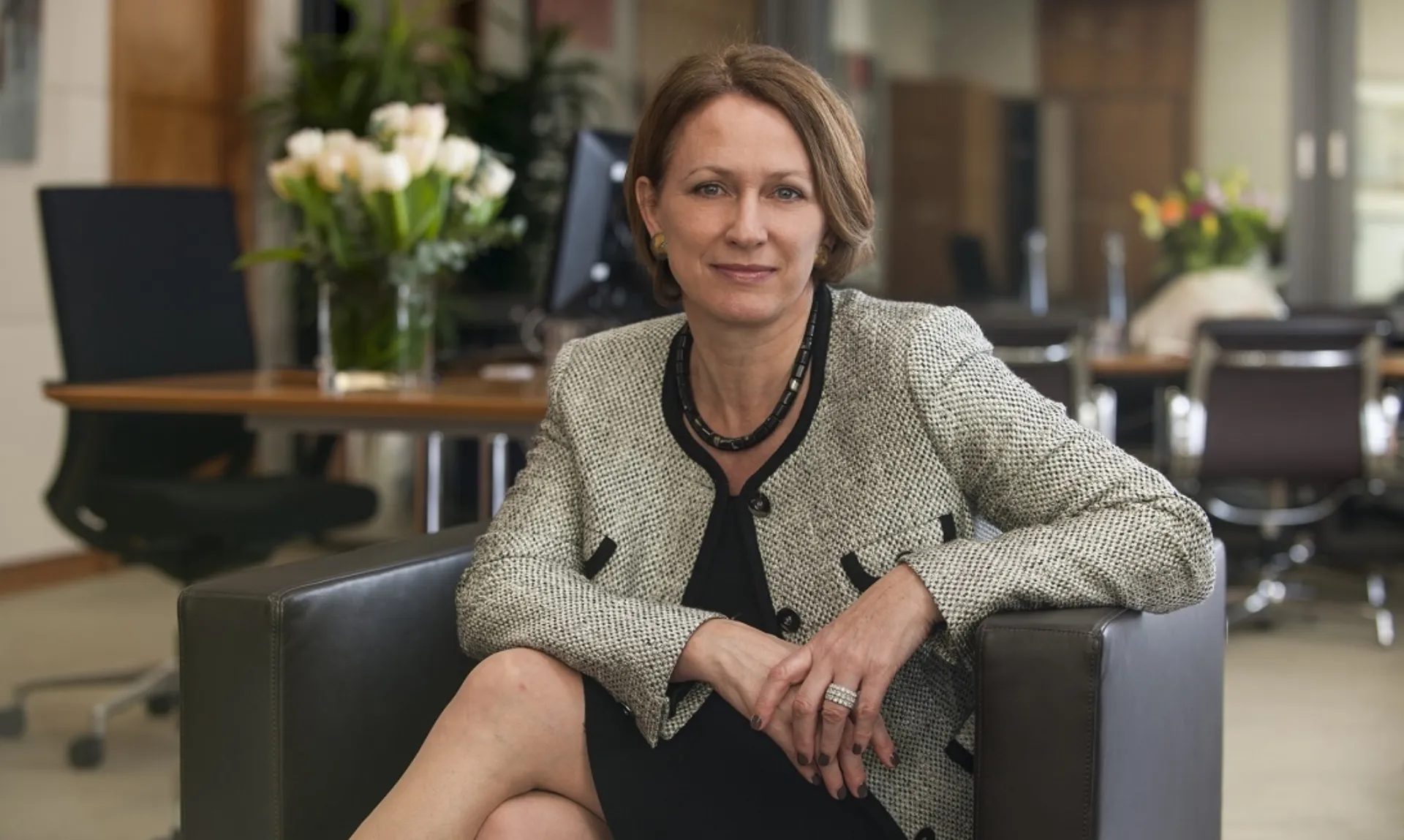 Video: Στα 32 της πίστευε ότι δεν μπορεί να διευθύνει – Σήμερα είναι η CEO των Lloyd’s