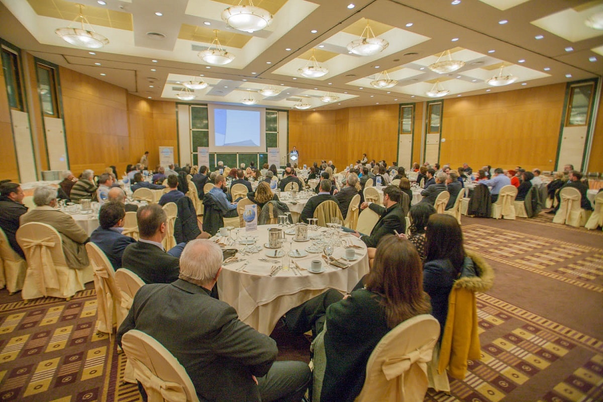 Συνέδριο Θεσσαλίας, Λάρισα, Υδρόγειος